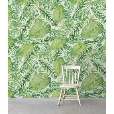 Wallpaper In The Thicket Of Green Leaves