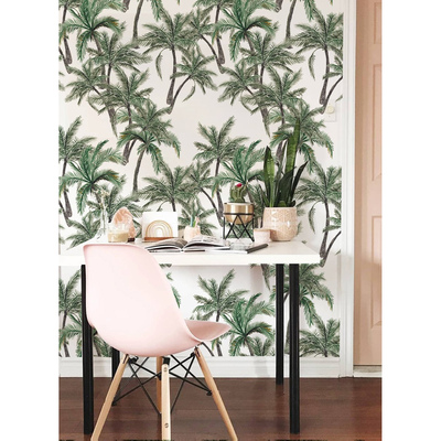 Wallpaper A Crazy Palm Tree