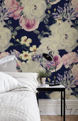 Wallpaper Baroque Flowers