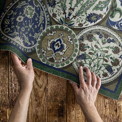 Vinyl carpet Circles modeled by Albert Racinet