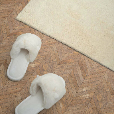 Self adhesive vinyl floor tiles Herringbone pattern