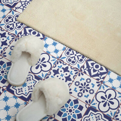 Self adhesive vinyl floor tiles Geometric patterns on tiles