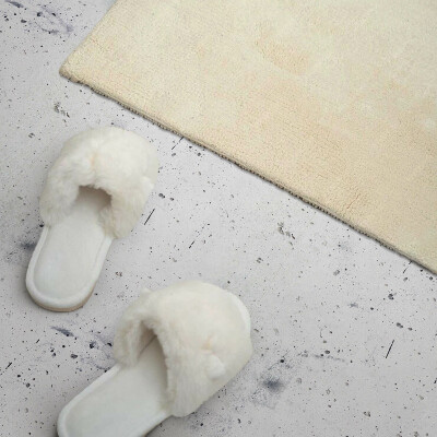 Self adhesive vinyl floor tiles The natural pattern of raw concrete