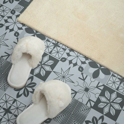 Self adhesive vinyl floor tiles Mosaic shapes in a geometric style