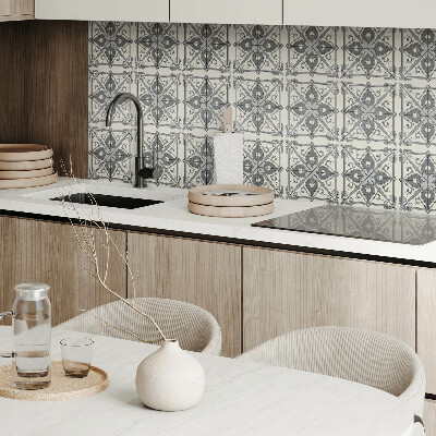 Self adhesive vinyl floor tiles Symmetrical floral motif