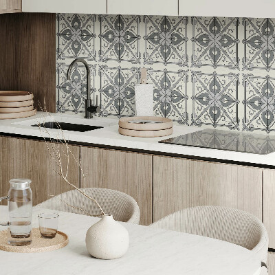 Self adhesive vinyl floor tiles Symmetrical floral motif