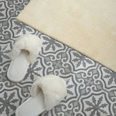 Self adhesive vinyl floor tiles Ornamental mosaic in an artistic style