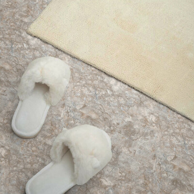 Self adhesive vinyl floor tiles A pattern inspired by the nature of stones