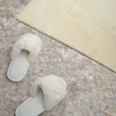 Self adhesive vinyl floor tiles A pattern inspired by the nature of stones