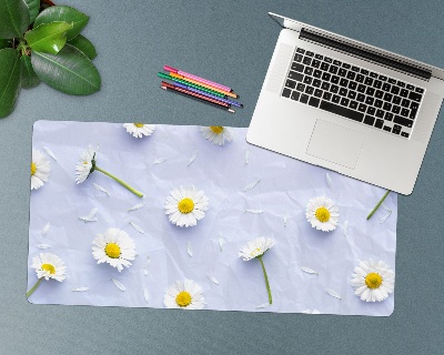 Desk mat White daisies