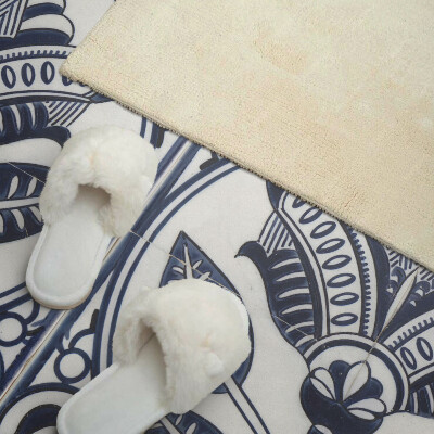 Rectangular decorative wall panel Floral motif in ceramic style