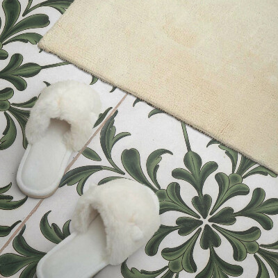 Rectangular wall panel Plant pattern on ceramics