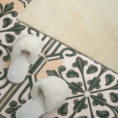 Rectangular bathroom wall panel Plant motif on the tile