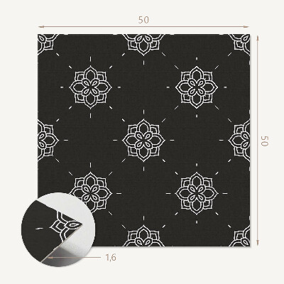 Wall paneling Flower pattern
