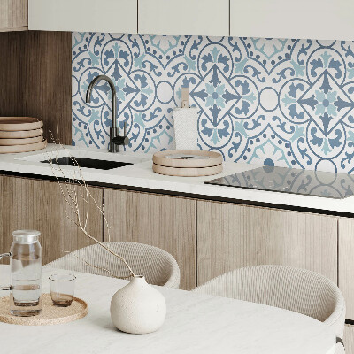 Wall paneling Floral patterns in elegant ornaments