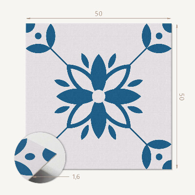 Wall paneling Floral pattern with leafy accents