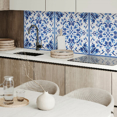 Wall paneling Stylish floral motif in balance