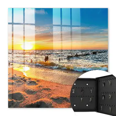 Key cabinet Sunset over the sea with a beach