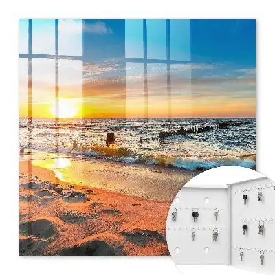 Key cabinet Sunset over the sea with a beach
