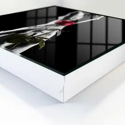 Wall mounted key box The elegance of a rose in white and red