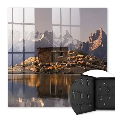 Key box for home The mountain peace of the lake's surface