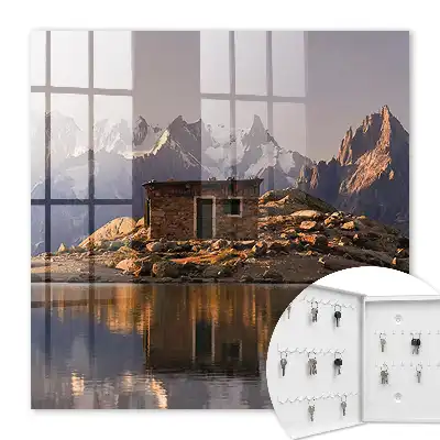 Key box for home The mountain peace of the lake's surface