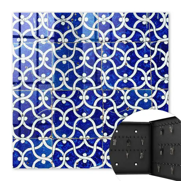 Wall mounted key cabinet Geometric white tiles with patterns
