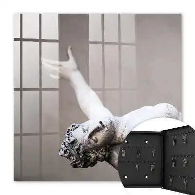 Key cabinet Classic sculpture with a dynamic gesture