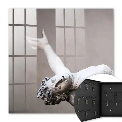 Key cabinet Classic sculpture with a dynamic gesture