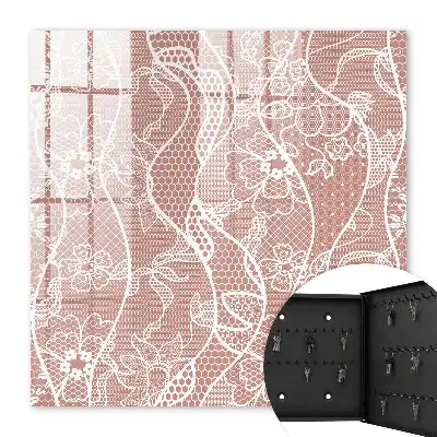 Key cabinet Elegant lace with floral motifs