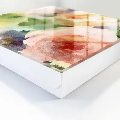 Wall mounted key cabinet Floral motif in pastel colors
