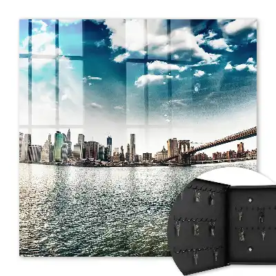 Key box for home City panorama in dynamic water