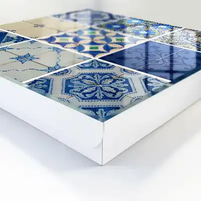 Wall mounted key cabinet Azulejos tiles with a touch of blue