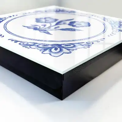 Wall mounted key box with blue flowers