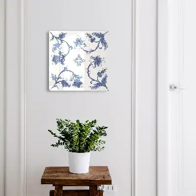 Graceful floral pattern wall mounted key box