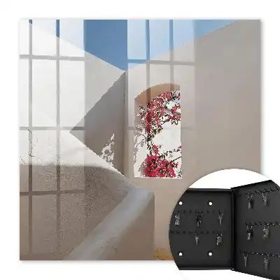 Decorative key box A quiet corner with a touch of nature