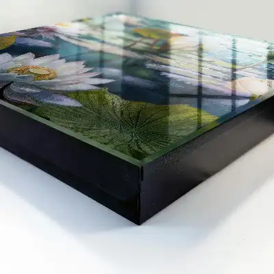 Wall mounted key cabinet Water flowers with lilies