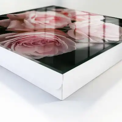 Wall mounted key box Pink roses in full bloom