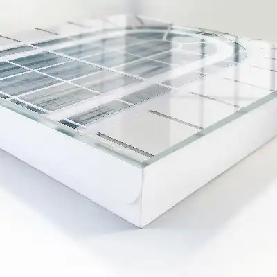 Key cabinet Classic elegance with white frames