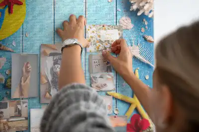Natural cork memo board