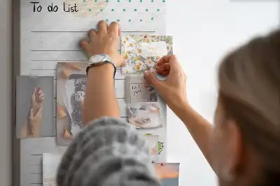 Cork pin board To-do list