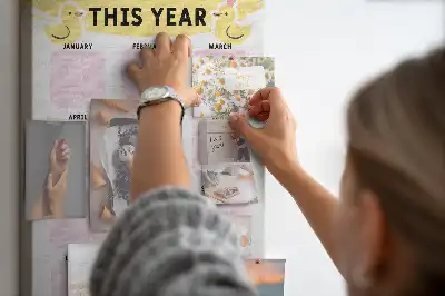 Wall cork memo board Annual calendar