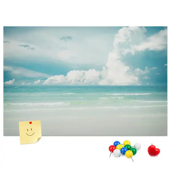 Cork memo board featuring a sea landscape