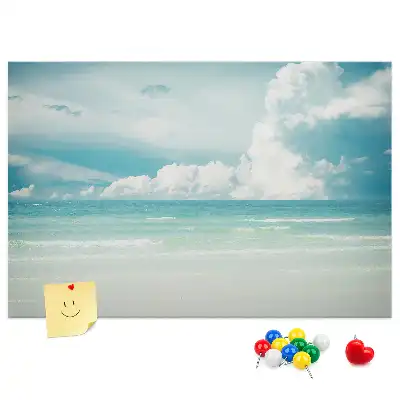 Cork memo board featuring a sea landscape