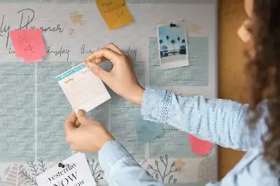 Cork memo board Weekly schedule
