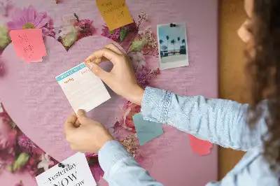 Cork memo board Heart of flowers