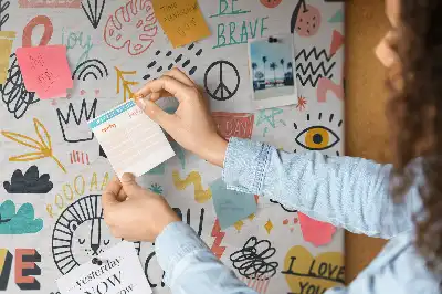 Cork memo board Picture sketches