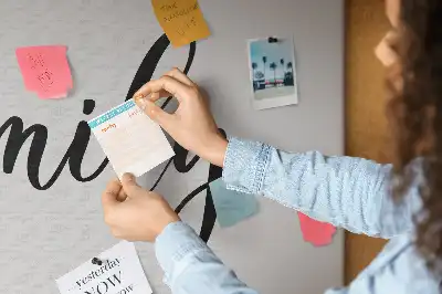 Family lettering cork memo board