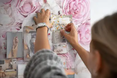 Decorative floral cork memo board