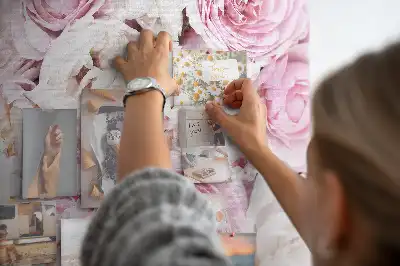 Decorative floral cork memo board
